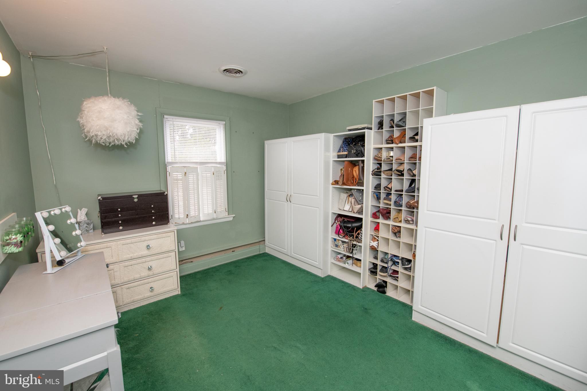 53 Flamingo Road Hatboro, PA 19040 - Photo 10 of 21 Gallery Image 10