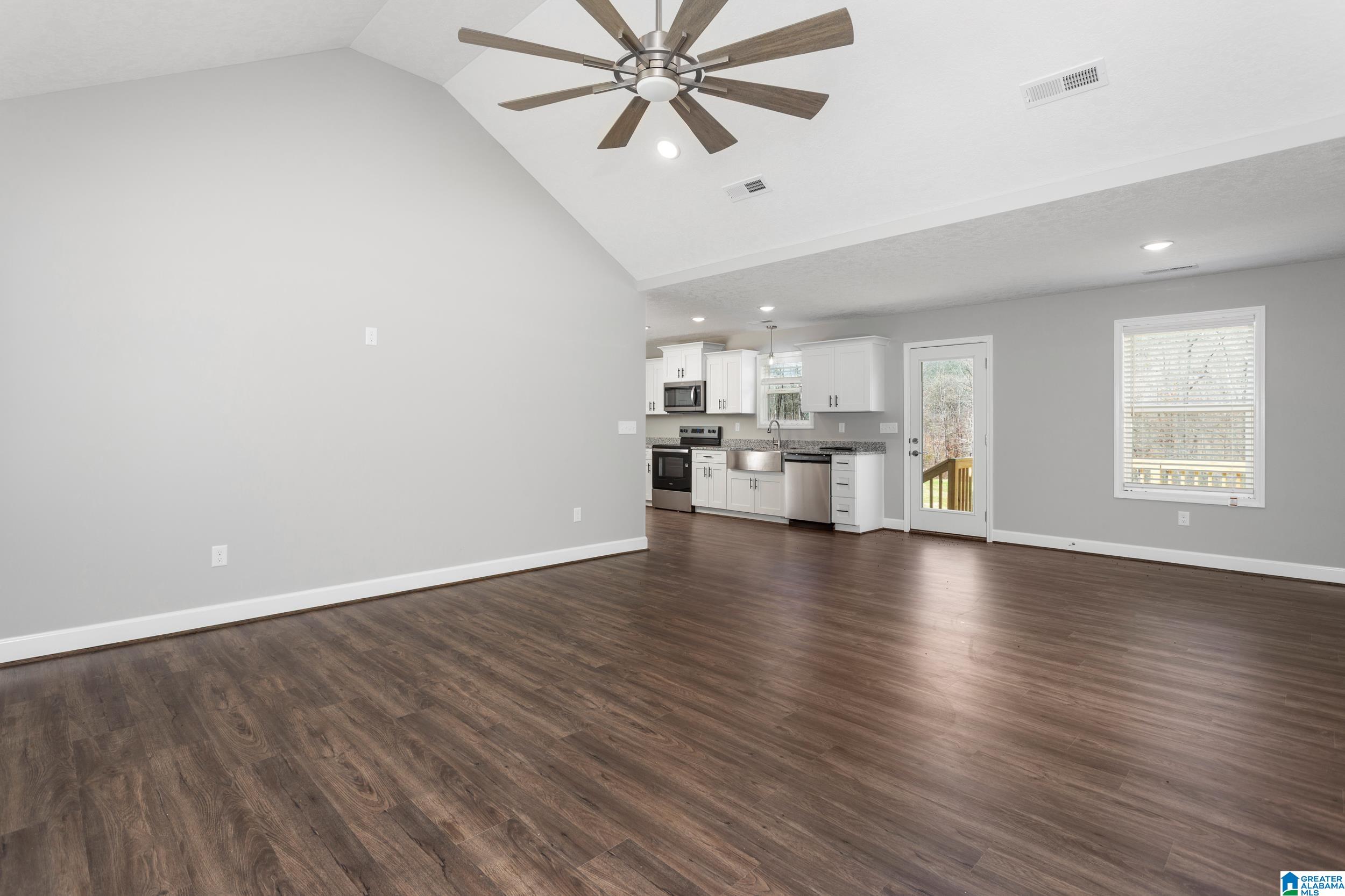 8215 Boiling Springs Road Ohatchee, AL 36271 - Photo 5 of 36