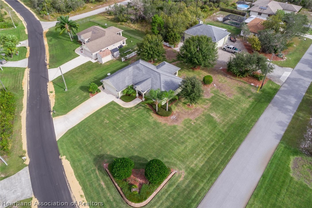 483 Grape Road Northwest Lake Placid, FL 33852 - Photo 5 of 25 Gallery Image 5