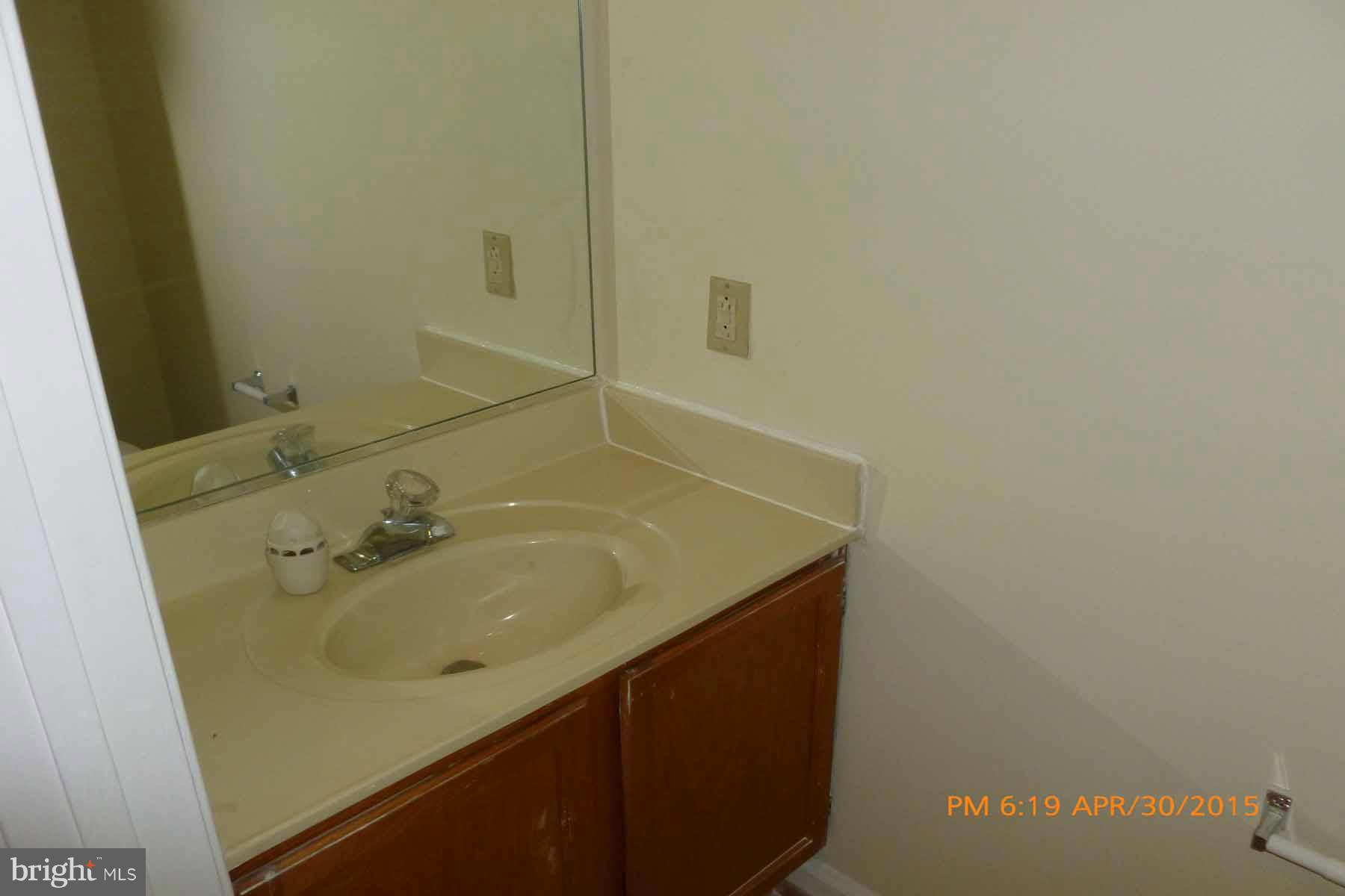 9427 Rosmarin Way Laurel, MD 20708 - Photo 2 of 26 Main Level Half Bath