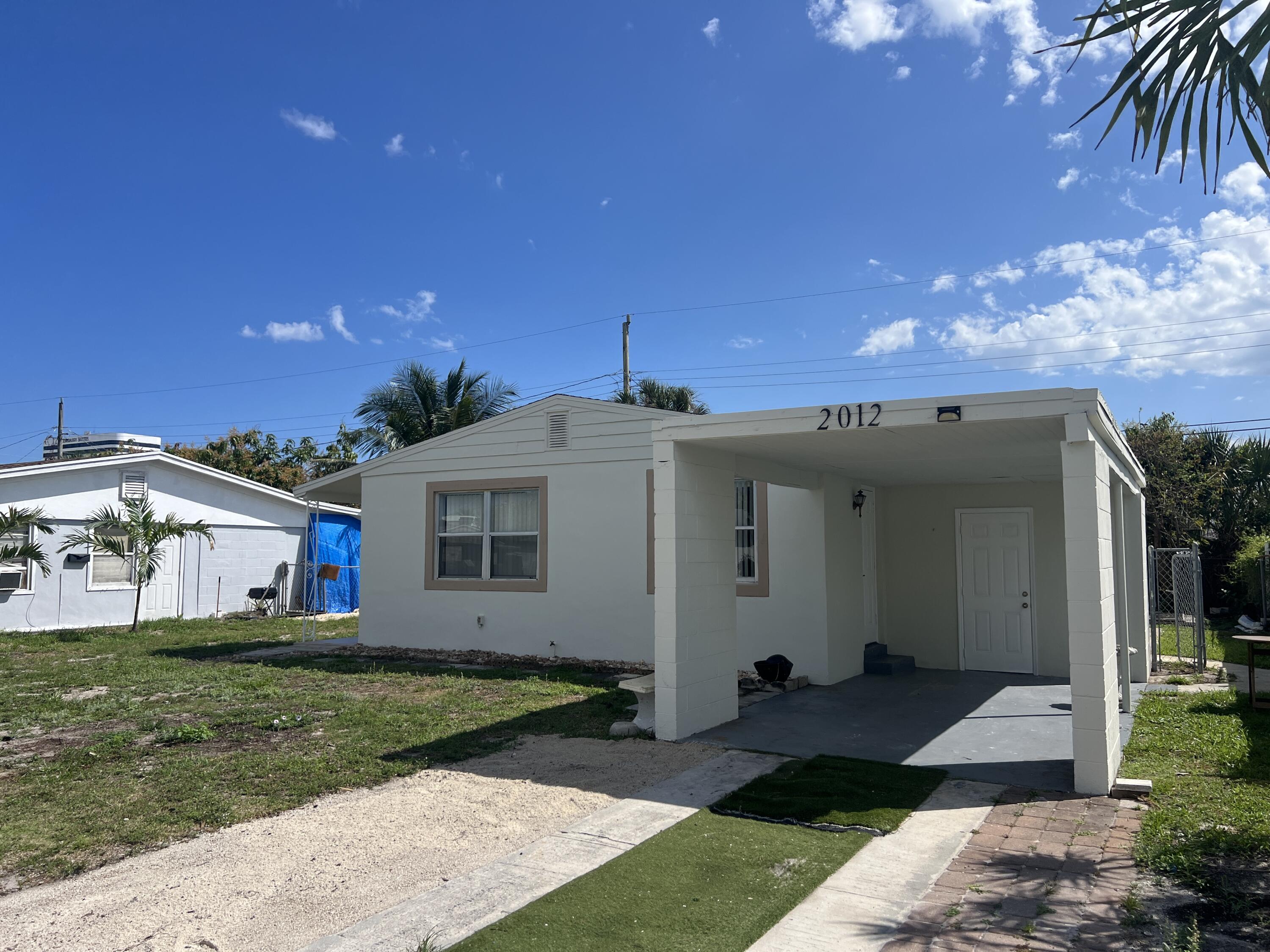2012 Ardmore Road West Palm Beach, FL 33409 - Photo 1 of 18 Front : carport