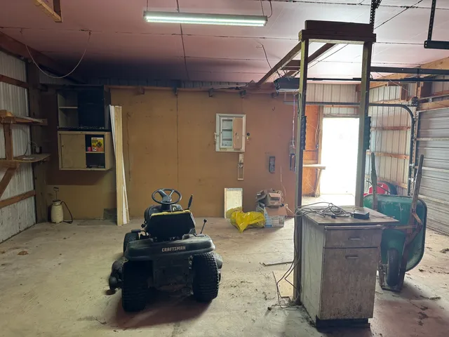 a view of a livingroom with furniture