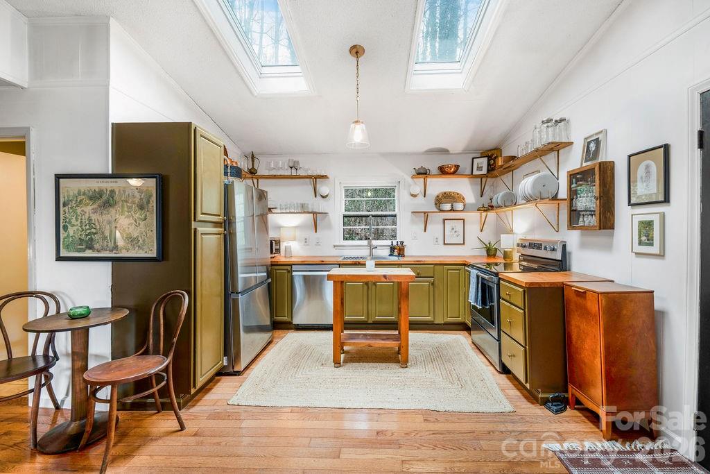 355 East View Road Sylva, NC 28779 - Photo 5 of 38