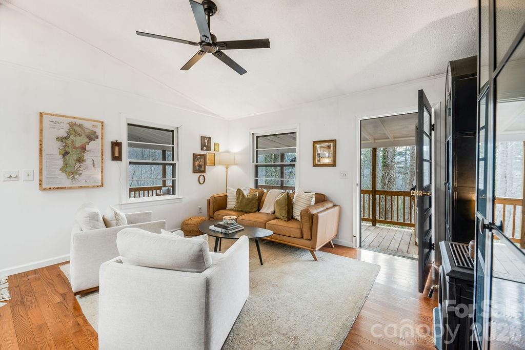 355 East View Road Sylva, NC 28779 - Photo 9 of 38