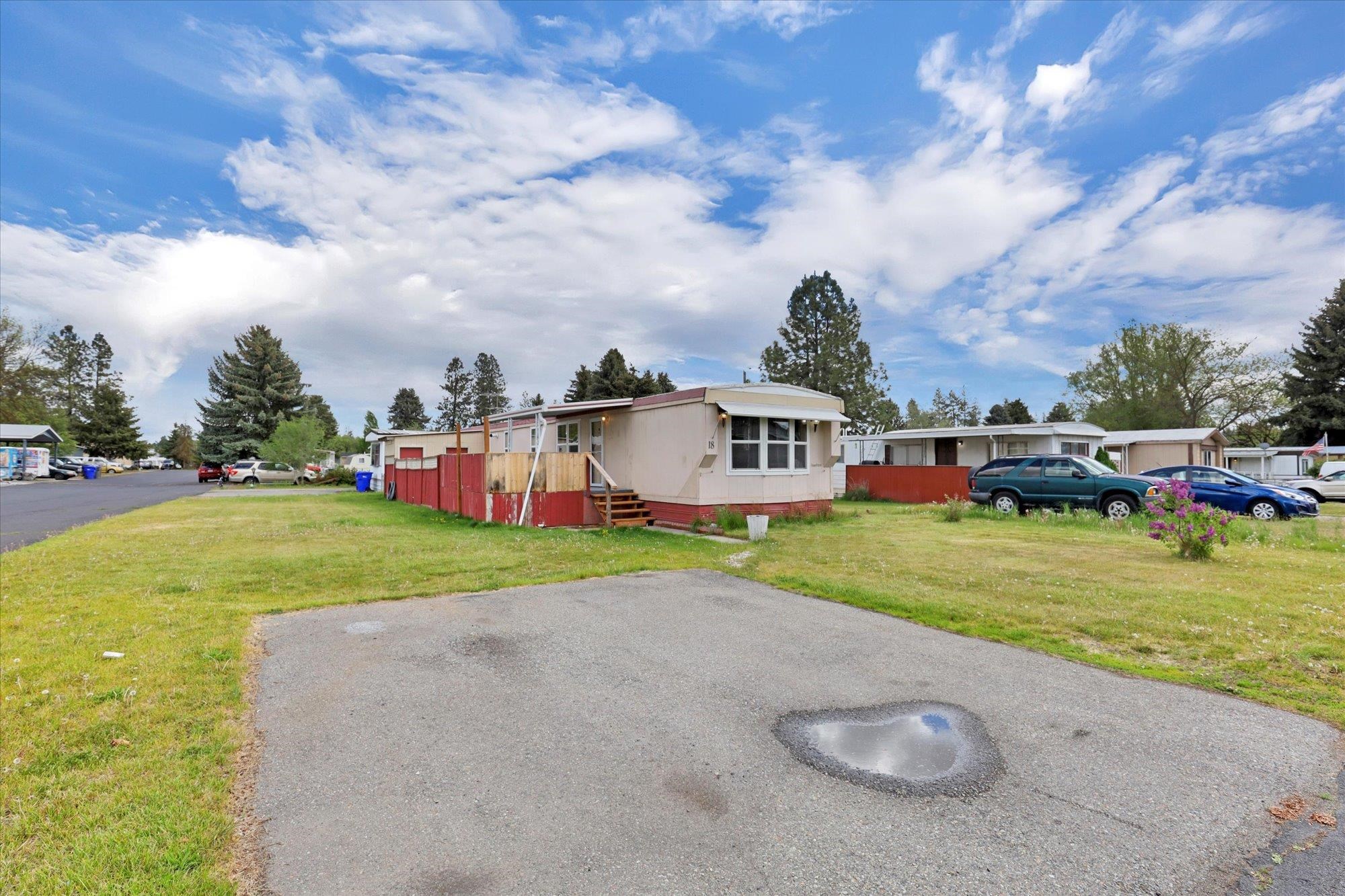 3925 East Farwell Road, Unit 18 Mead, WA 99021 - Photo 3 of 25 Gallery Image 3