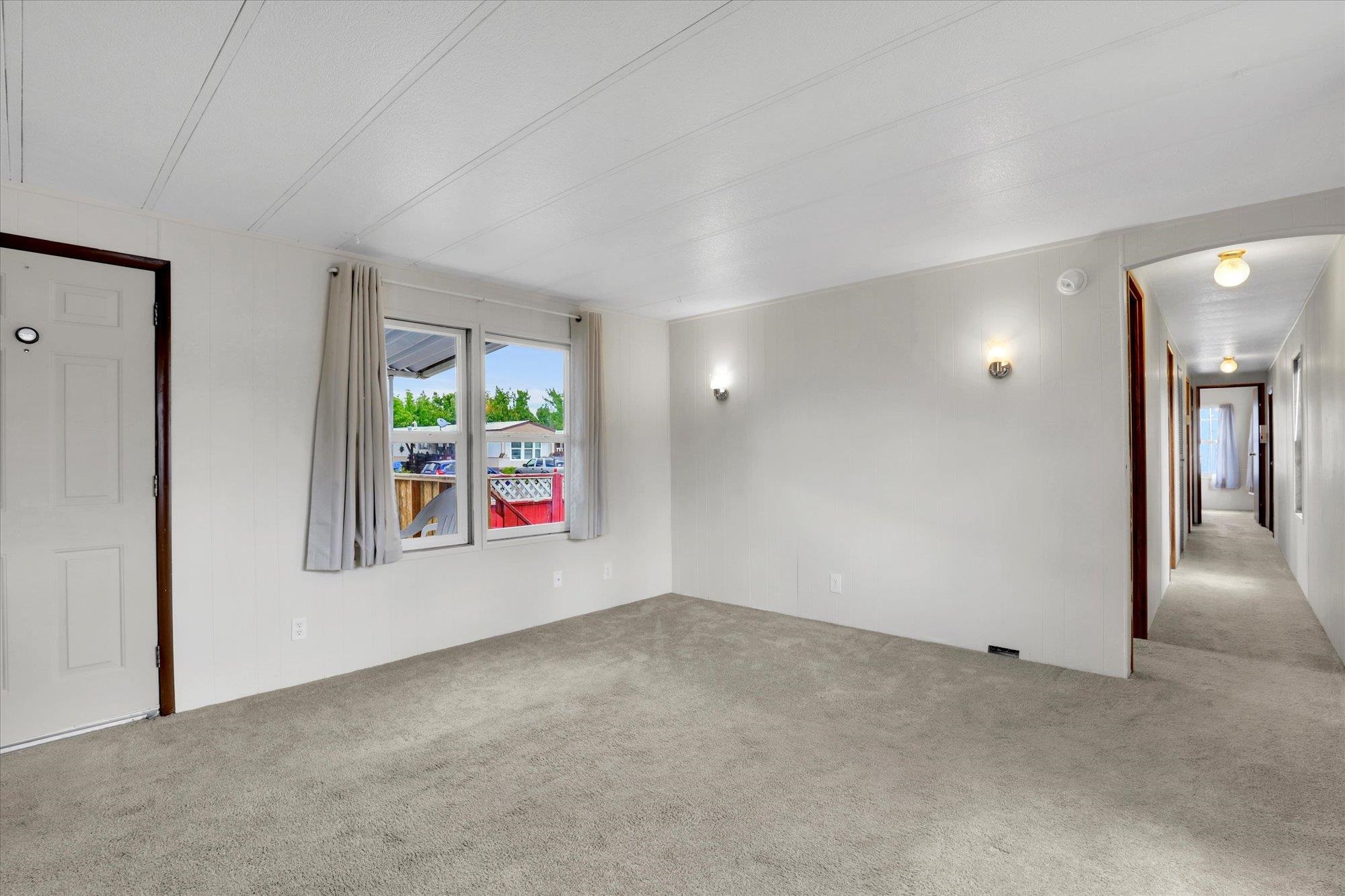 3925 East Farwell Road, Unit 18 Mead, WA 99021 - Photo 4 of 25 Gallery Image 4