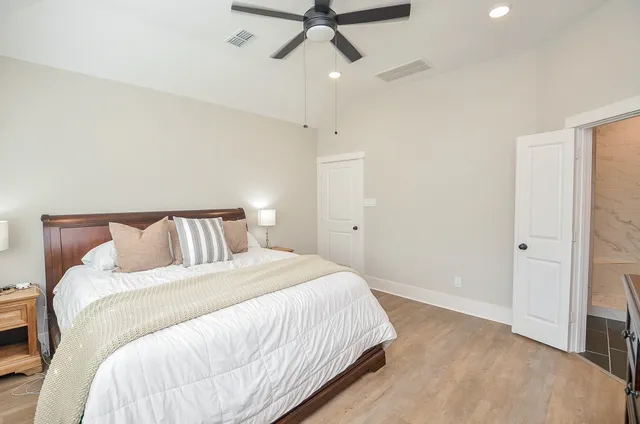 $599,999 | 2505 Swang Pl., Houston, TX 77008