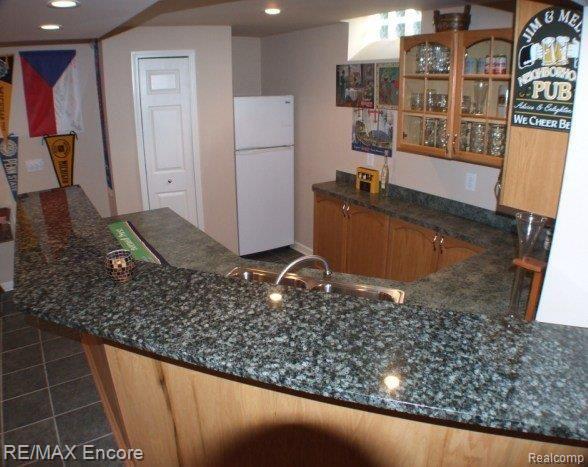 1268 Tulberry Circle Rochester, MI 48306 - Photo 19 of 25 Full kitchen in lower level