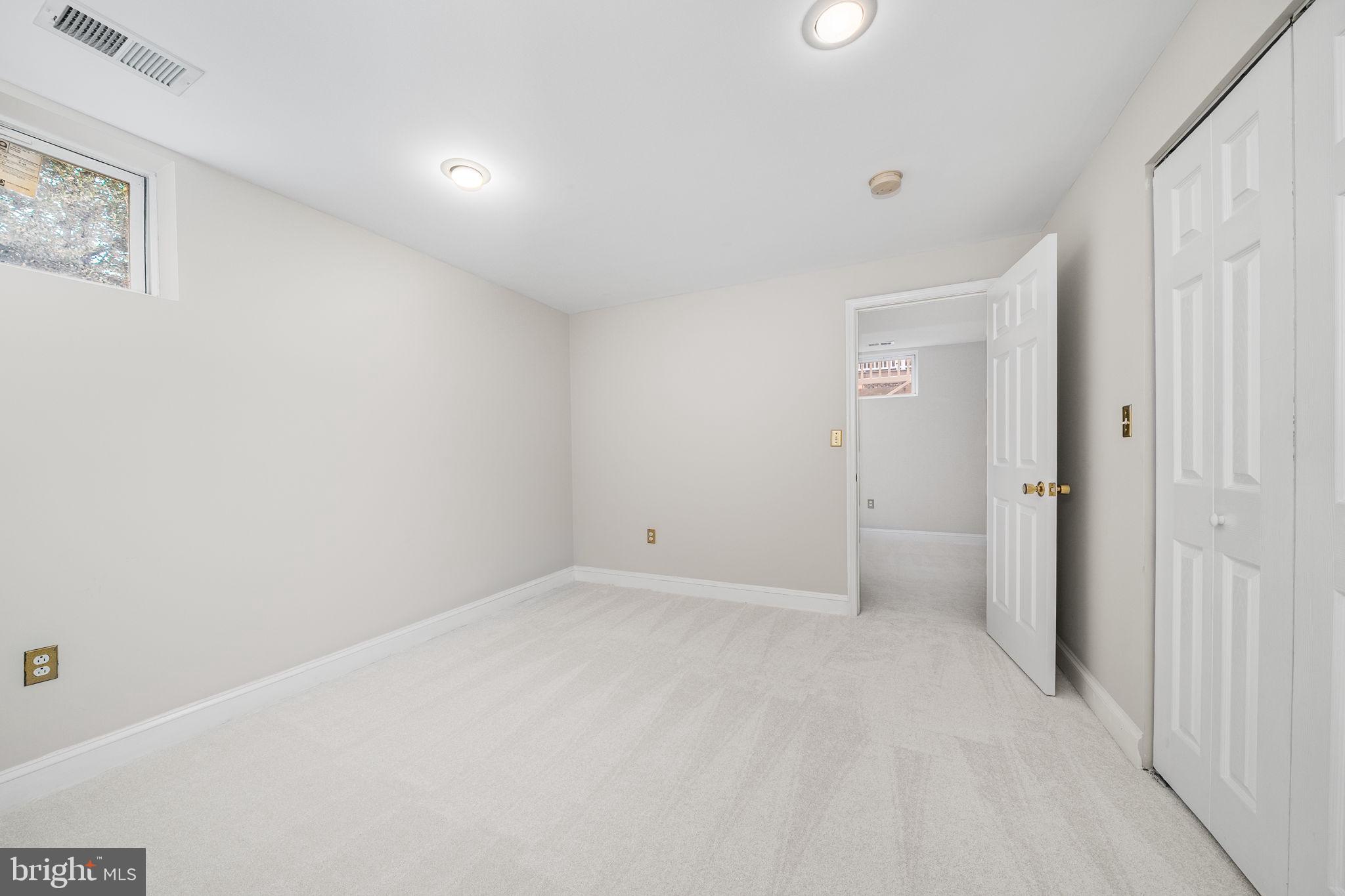 4923 34th Road North Arlington, VA 22207 - Photo 30 of 42 Bonus room perfect for guests!