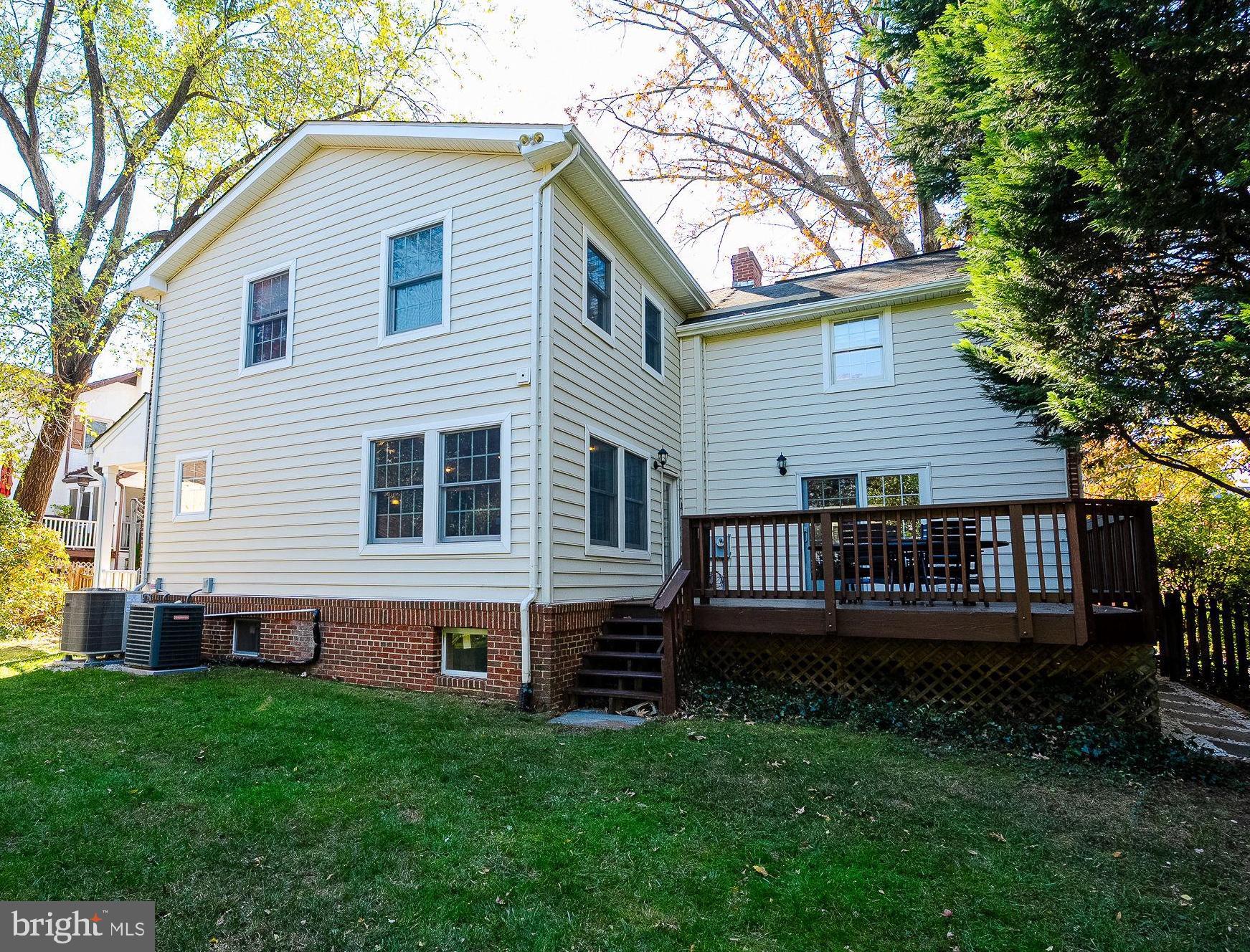 4923 34th Road North Arlington, VA 22207 - Photo 34 of 42 Perfect backyard for BBQs with friends