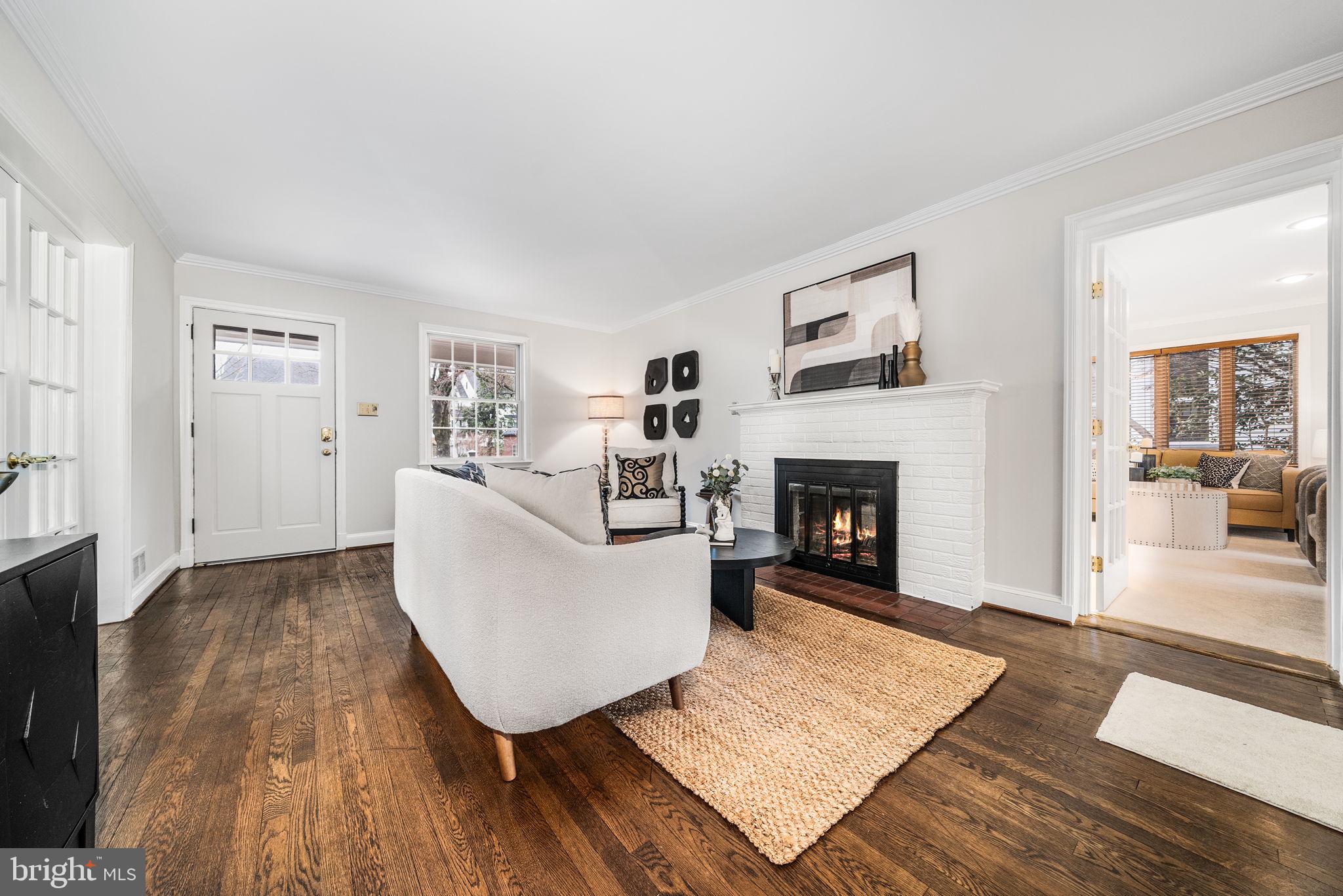 4923 34th Road North Arlington, VA 22207 - Photo 6 of 42 Lovely main living room w/wood burning fireplace