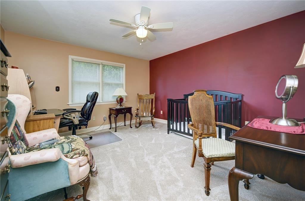 320 High Street Elizabeth, PA 15037 - Photo 17 of 25 BEDROOM CURRENTLY BEING USED AS AN OFFICE