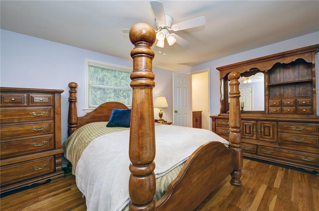 320 High Street Elizabeth, PA 15037 - Photo 18 of 25 BEDROOM FEATURING HALF BATH