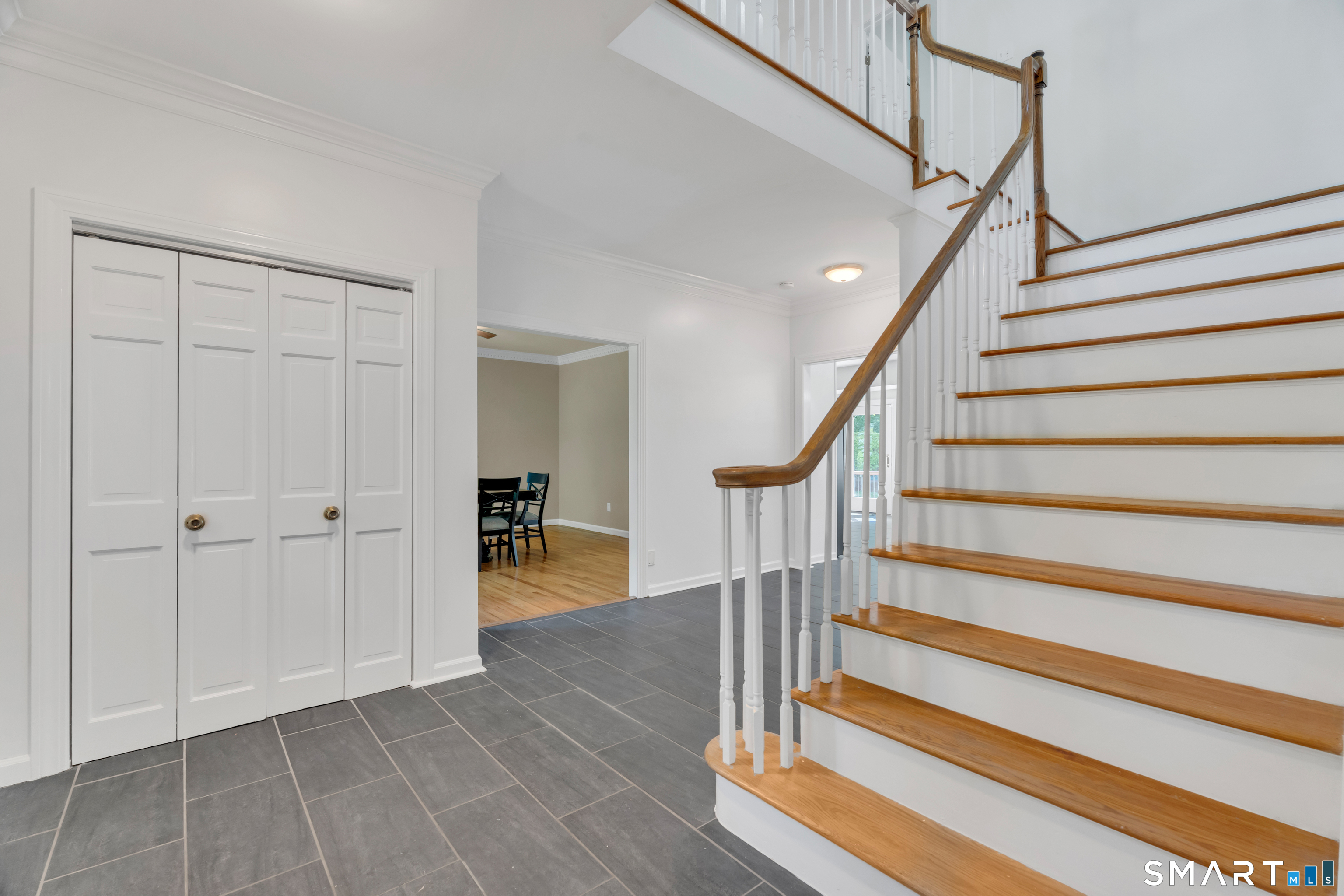 141 Putting Green Road Trumbull, CT 06611 - Photo 14 of 40
