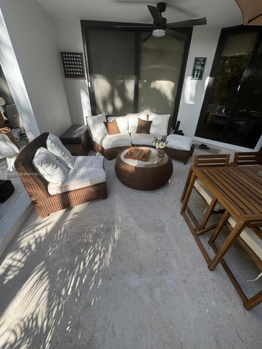 55 Ocean Ln Drive, Unit 1018 Key Biscayne, FL 33149 - Photo 25 of 36 a room with gym equipment