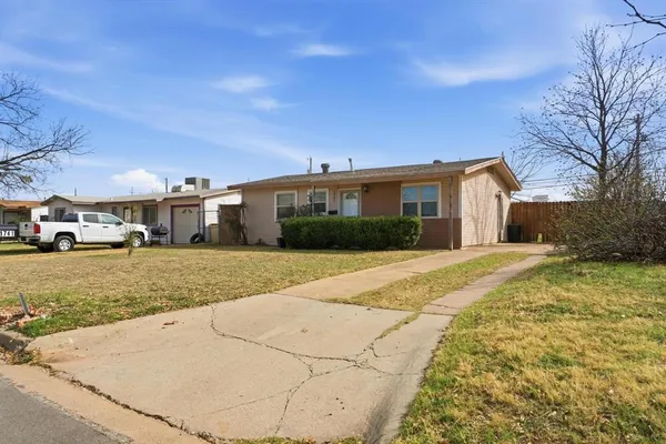 $1,700 | 1741 Pasadena Drive, Abilene, TX 79601