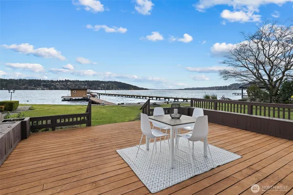 $2,400,000 | 4728 Northeast 172nd Street, Lake Forest Park, WA 98155