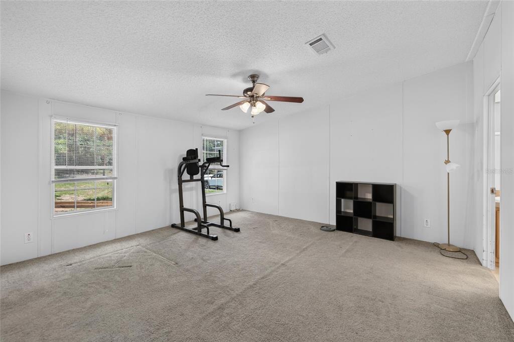 1205 Crystal Springs Road Zephyrhills, FL 33540 - Photo 26 of 79