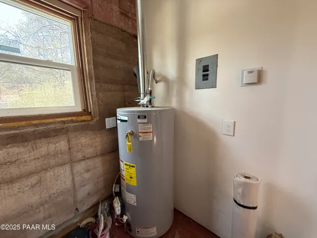 $150,000 | 19250 Model Creek Road, Kirkland, AZ 86332