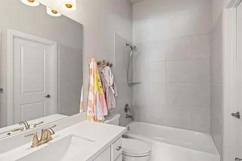 $1,385,000 | 16104 Golden Top Drive, Austin, TX 78738