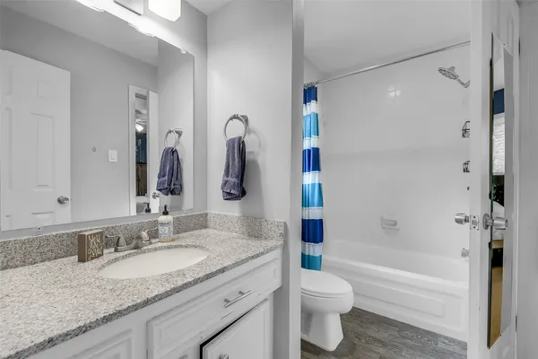 $685,000 | 26 Split Rock Road, Spring, TX 77381