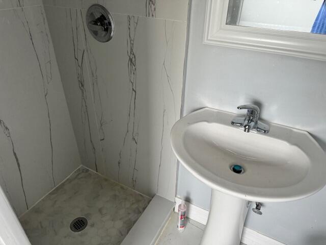 1015 Avenue I, Unit 2 Riviera Beach, FL 33404 - Photo 7 of 12 IMG_9324