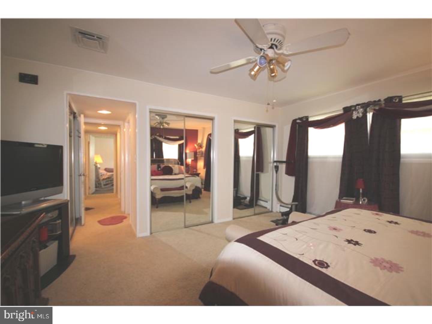 18 Red Berry Road Levittown, PA 19056 - Photo 13 of 20 Gallery Image 13