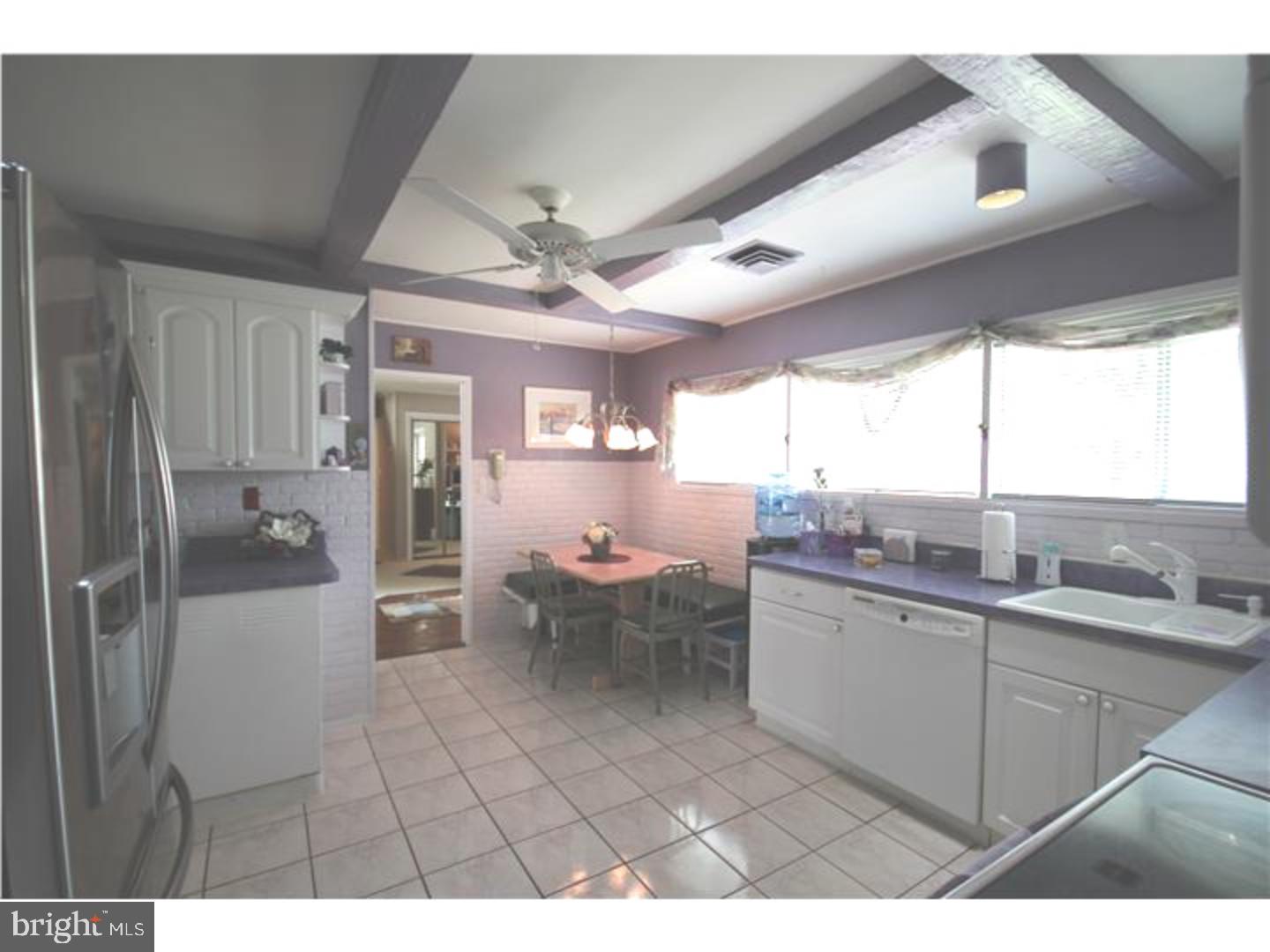 18 Red Berry Road Levittown, PA 19056 - Photo 6 of 20 Gallery Image 6