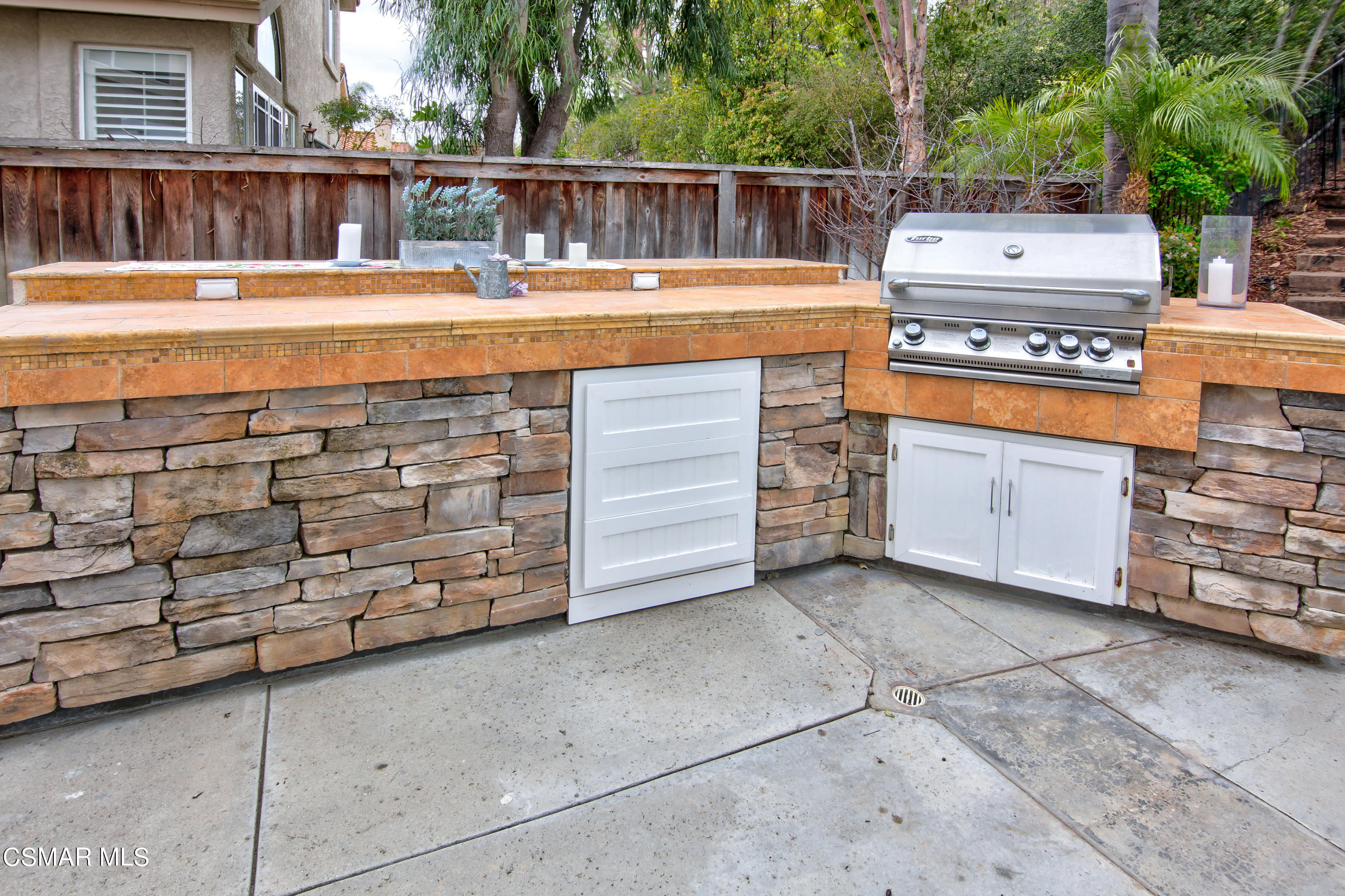 445 Innwood Road Simi Valley, CA 93065 - Photo 10 of 44 a view of a balcony with a fireplace