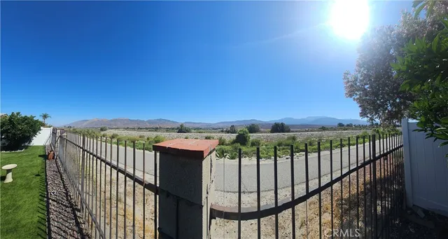 $122,000 | 24600 Mountain Avenue, Unit 19, Hemet, CA 92544