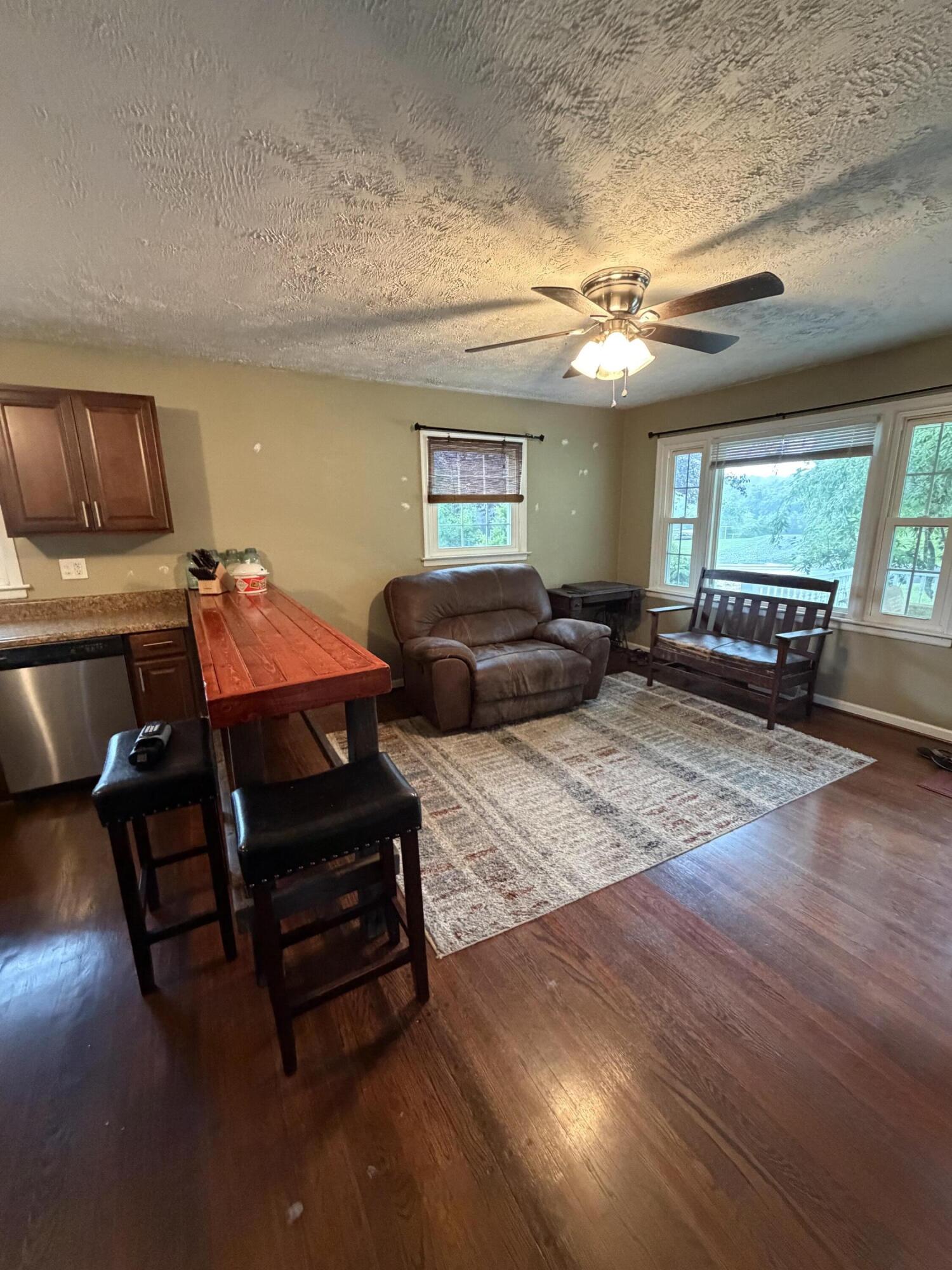 2692 Timber Ridge Buchanan, VA 24066 - Photo 6 of 40 IMG_0762