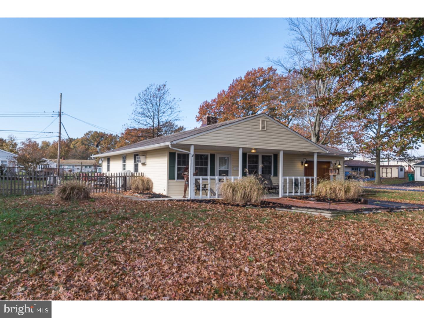 81 Gamewood Road Levittown, PA 19057 - Photo 4 of 24