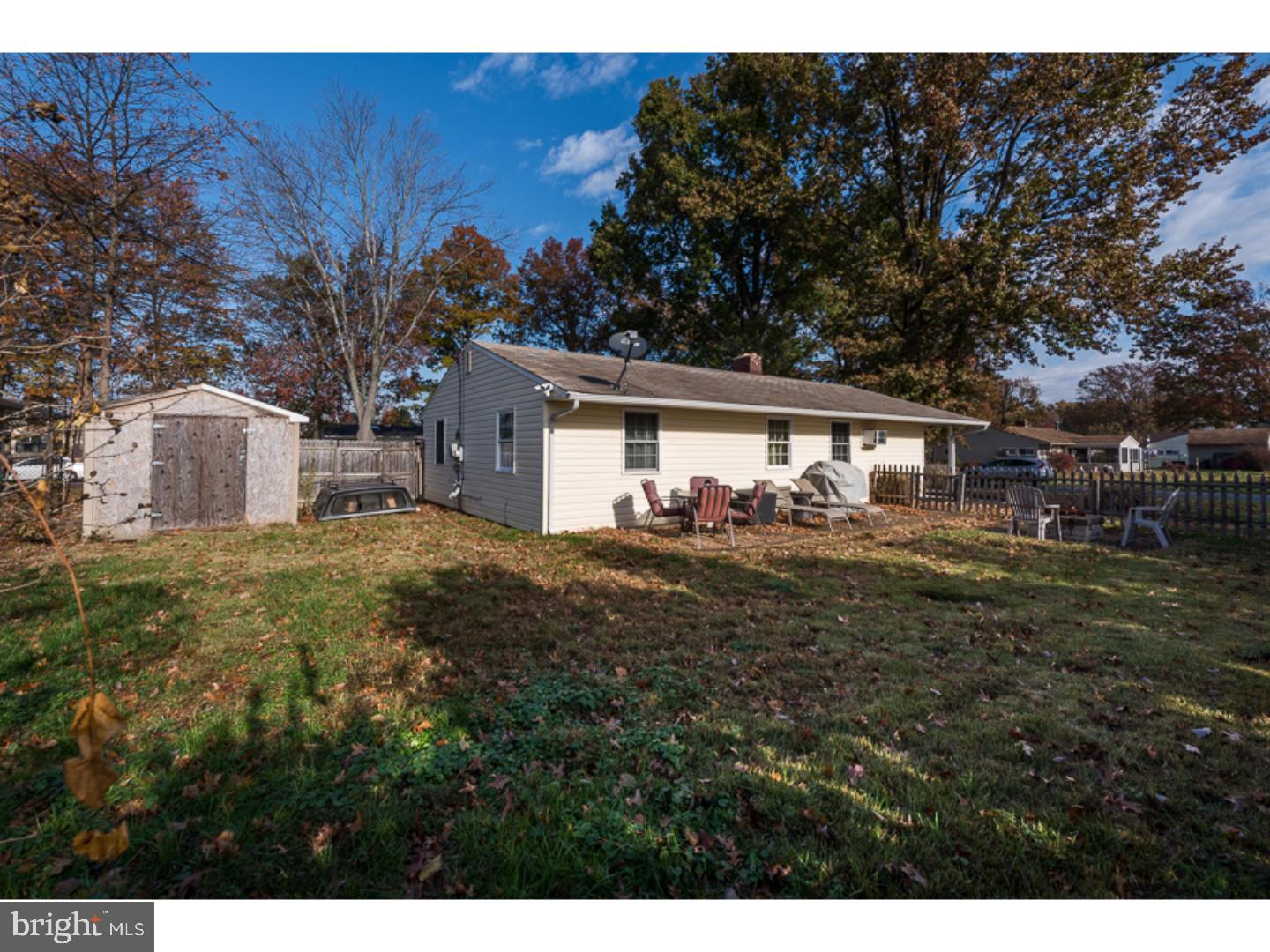 81 Gamewood Road Levittown, PA 19057 - Photo 6 of 24
