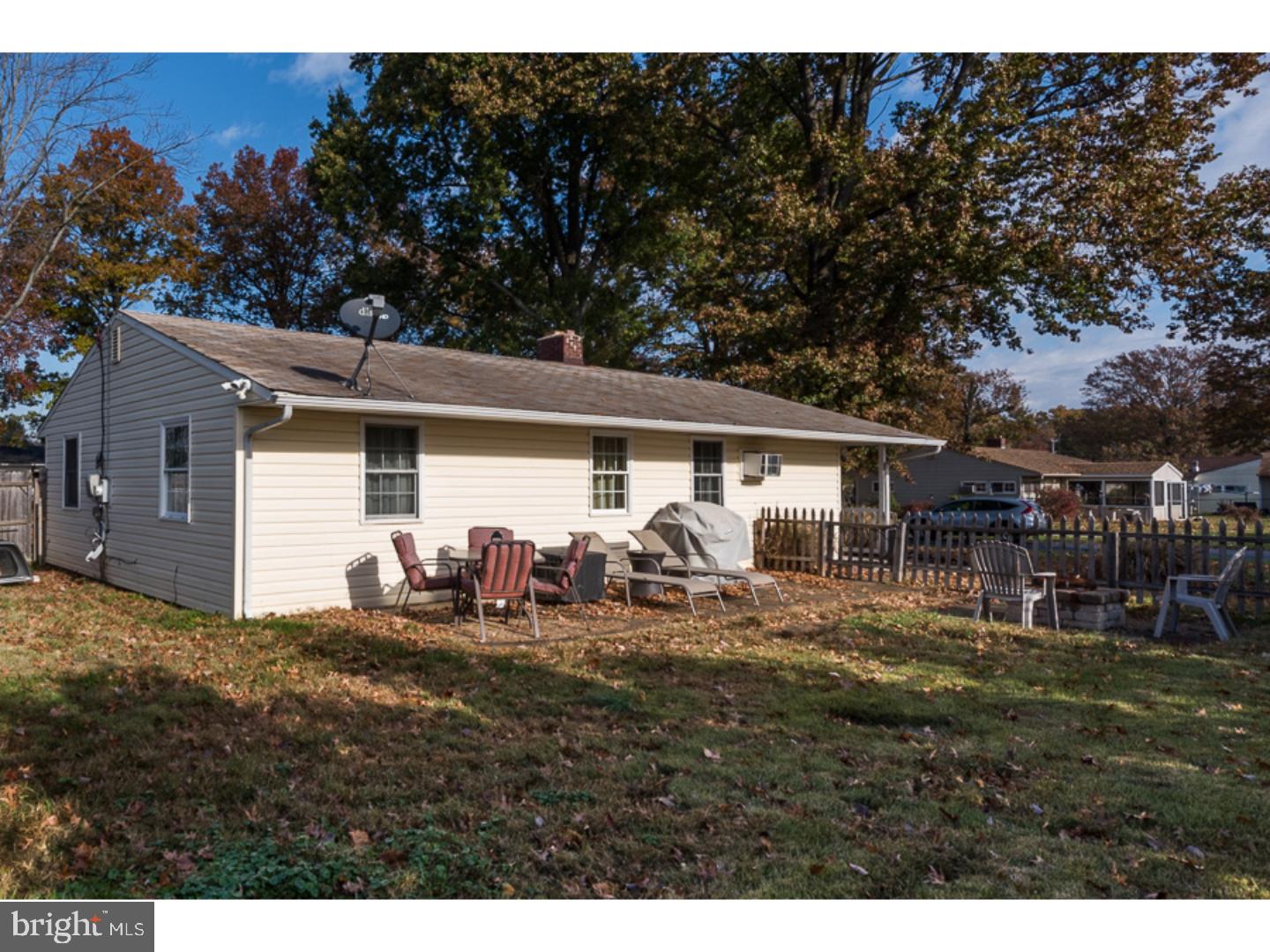 81 Gamewood Road Levittown, PA 19057 - Photo 7 of 24