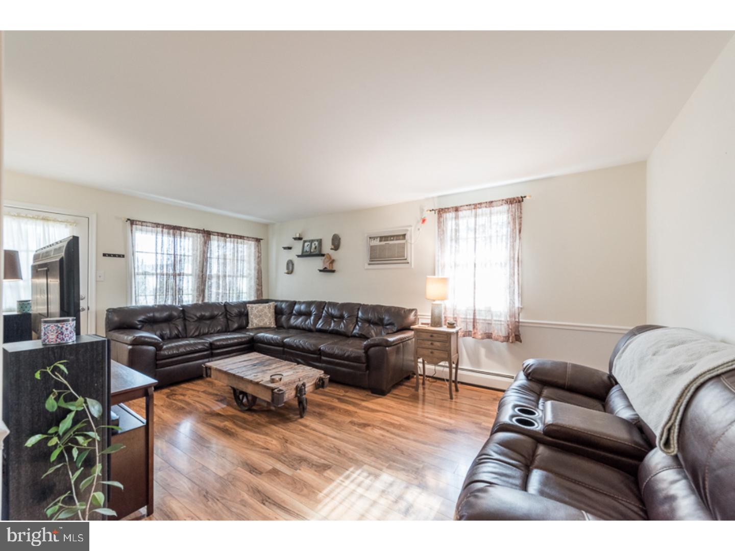 81 Gamewood Road Levittown, PA 19057 - Photo 10 of 24