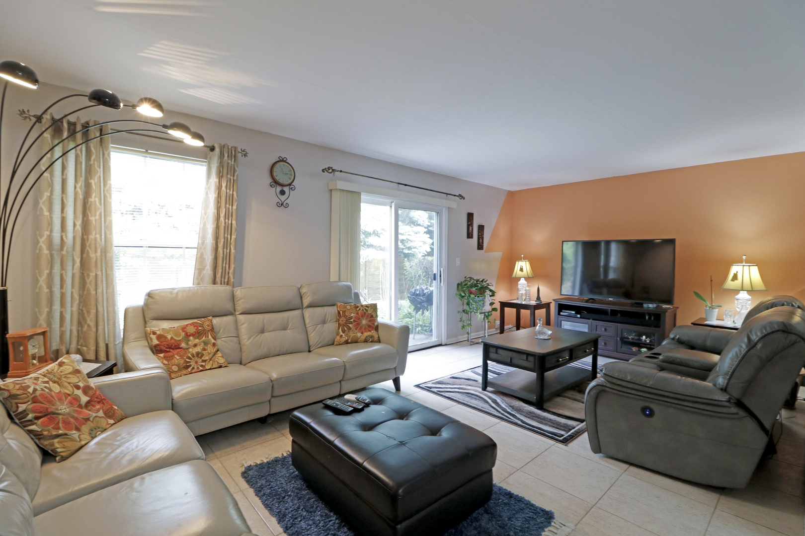 681 Tamarac Boulevard Addison, IL 60101 - Photo 13 of 27