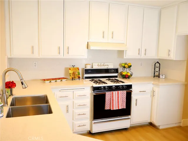 $564,900 | 1121 San Marino Court, Unit 101, Corona, CA 92881