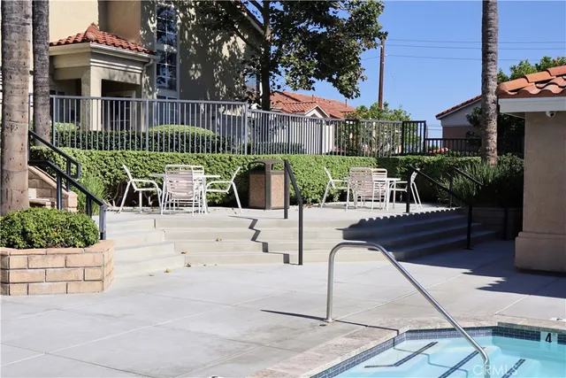 $564,900 | 1121 San Marino Court, Unit 101, Corona, CA 92881