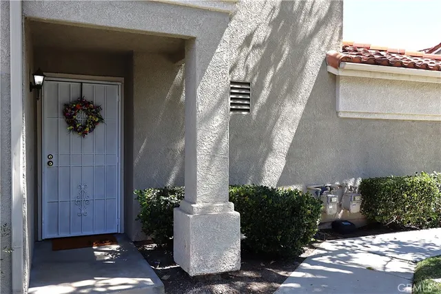 $564,900 | 1121 San Marino Court, Unit 101, Corona, CA 92881