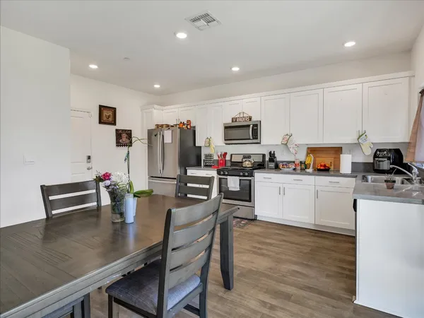 $580,000 | 1415 Crimson Lane, Manteca, CA 95336