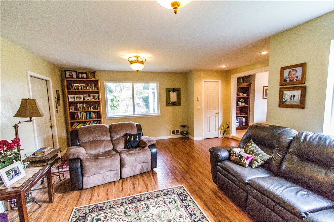 7714 Rixie Road Southeast Olympia, WA 98501 - Photo 6 of 14 Gallery Image 6