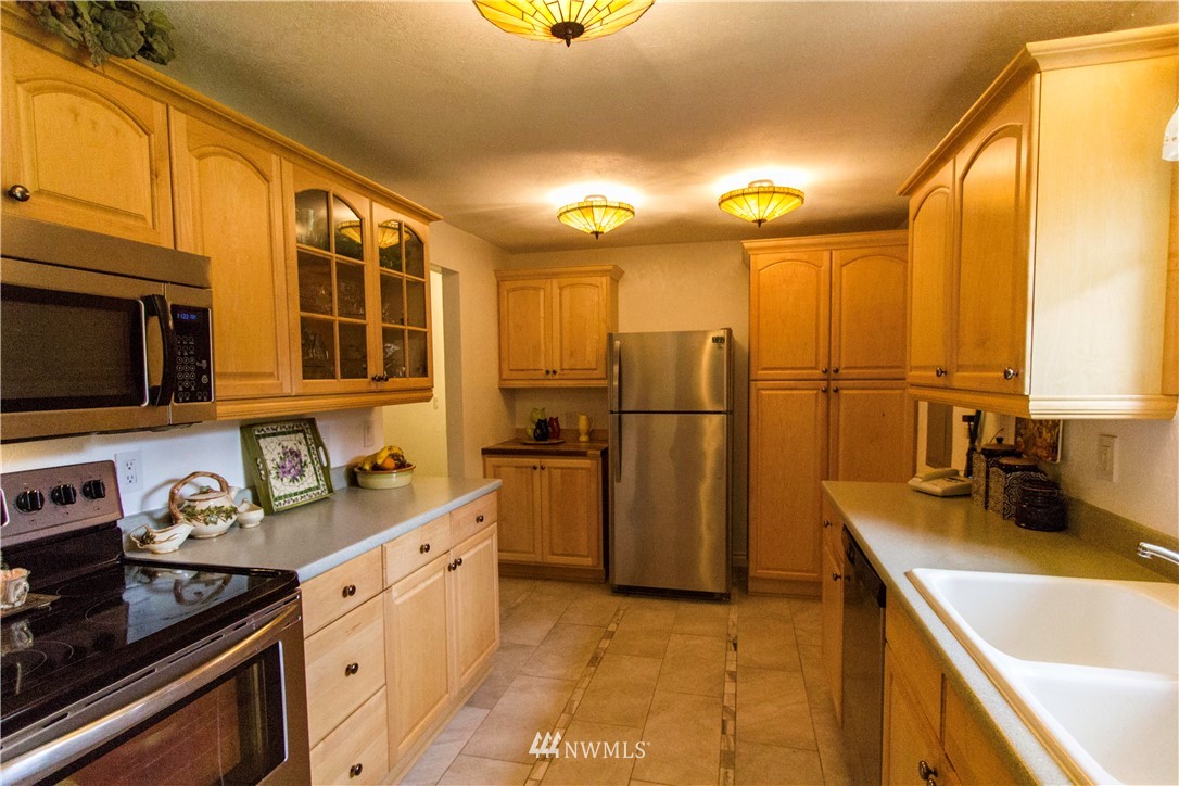 7714 Rixie Road Southeast Olympia, WA 98501 - Photo 7 of 14 Gallery Image 7
