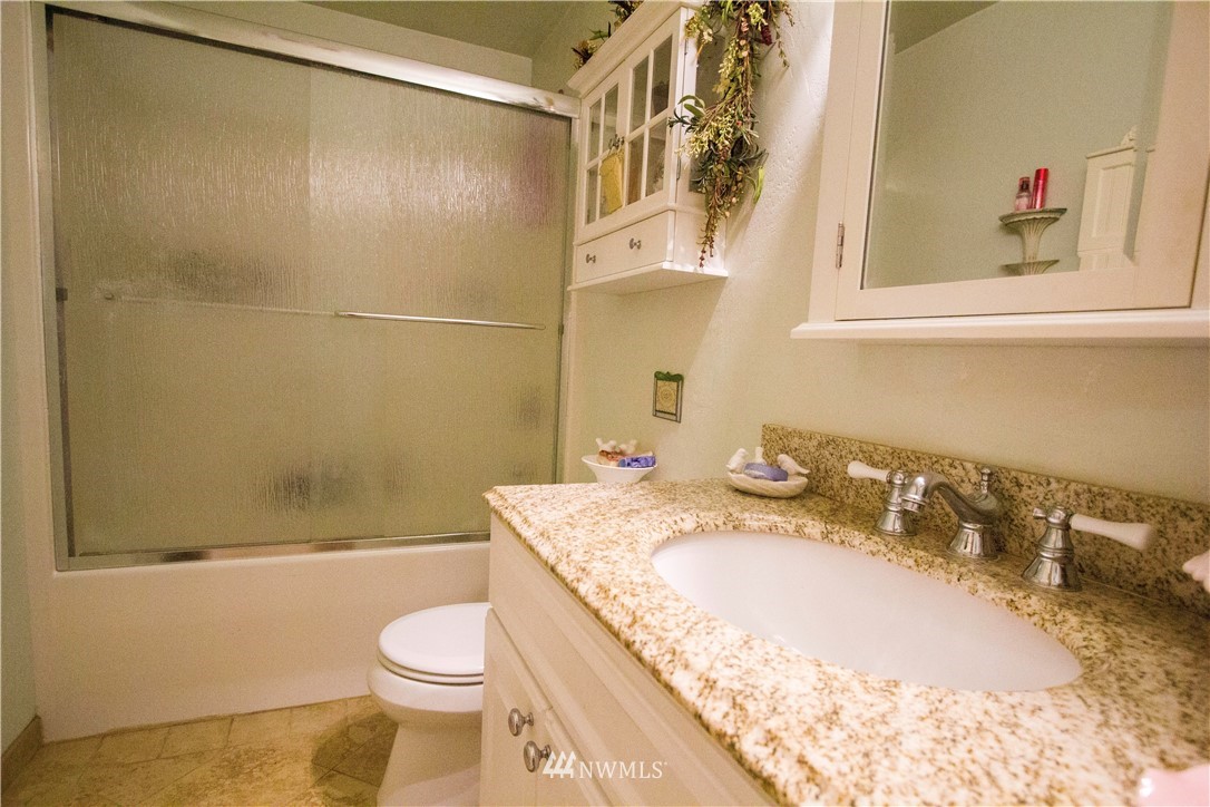 7714 Rixie Road Southeast Olympia, WA 98501 - Photo 10 of 14 Gallery Image 10