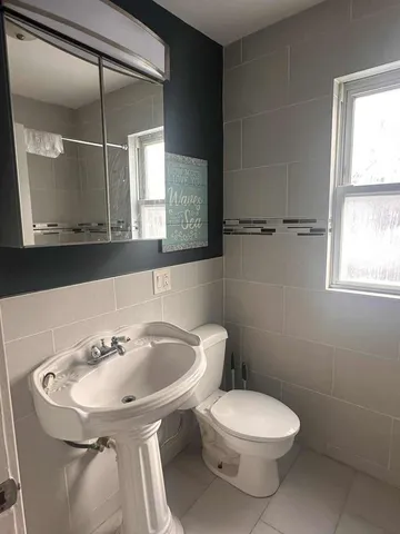 $1,500 | 3719 West Hirsch Street, Unit 2, Chicago, IL 60651