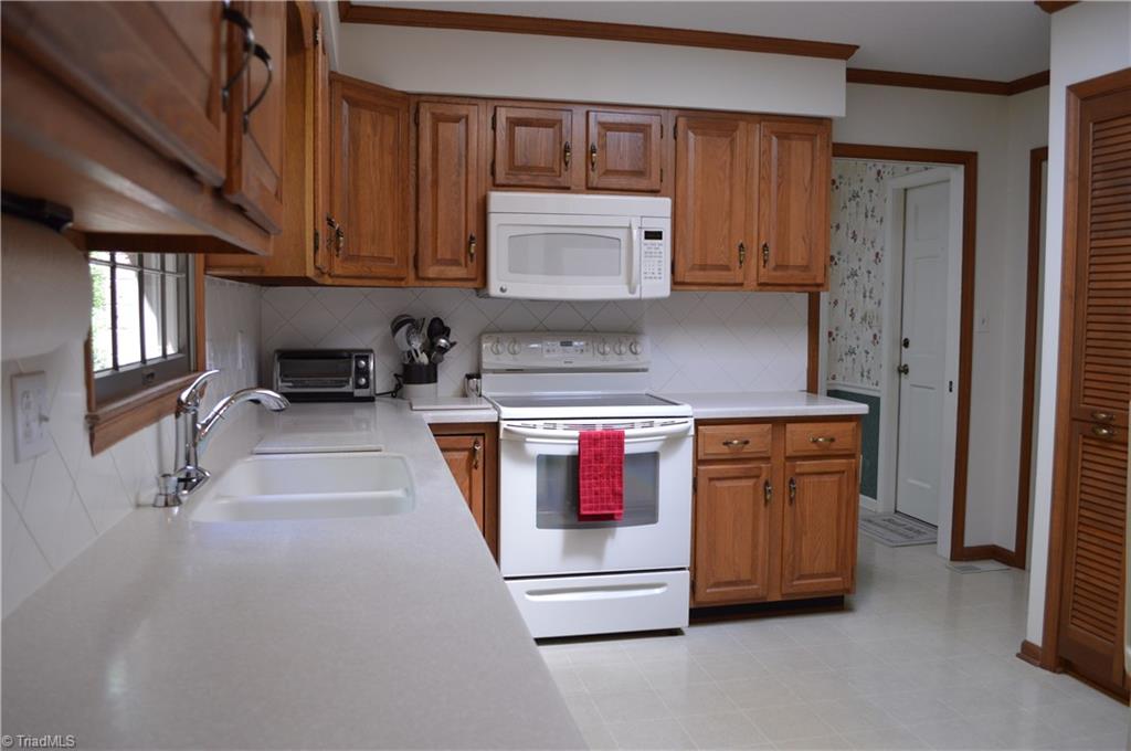 8075 Lasater Road Clemmons, NC 27012 - Photo 13 of 26 Gallery Image 13