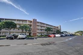 1022 Newcastle B, Unit 1022 Boca Raton, FL 33434 - Photo 2 of 19 building front