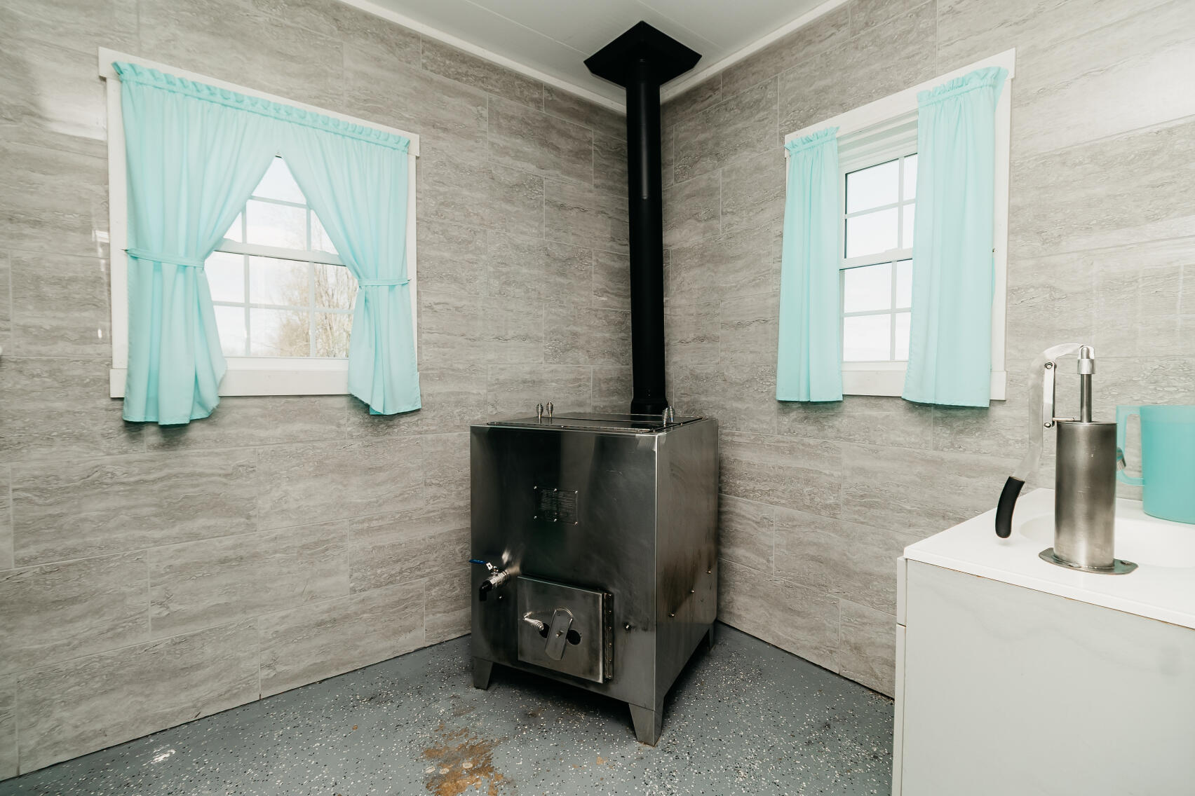 4241 Kendall Springs Road Owingsville, KY 40360 - Photo 33 of 66 Wash Room