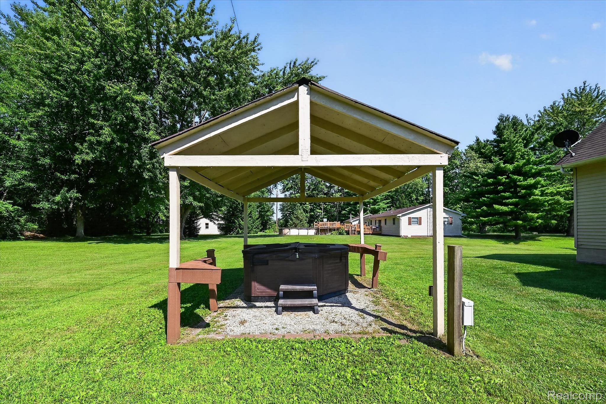 5766 West Newburg Road Carleton, MI 48117 - Photo 51 of 53 61-5766-W-Newburg-Rd-Carleton-WindowStill.jpg