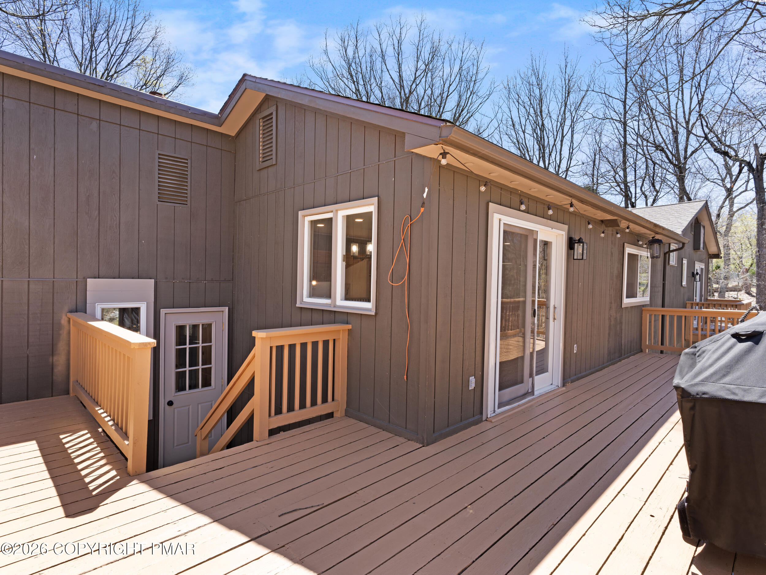 109 Luton Court Bushkill, PA 18324 - Photo 15 of 84 27_109 luton court -30