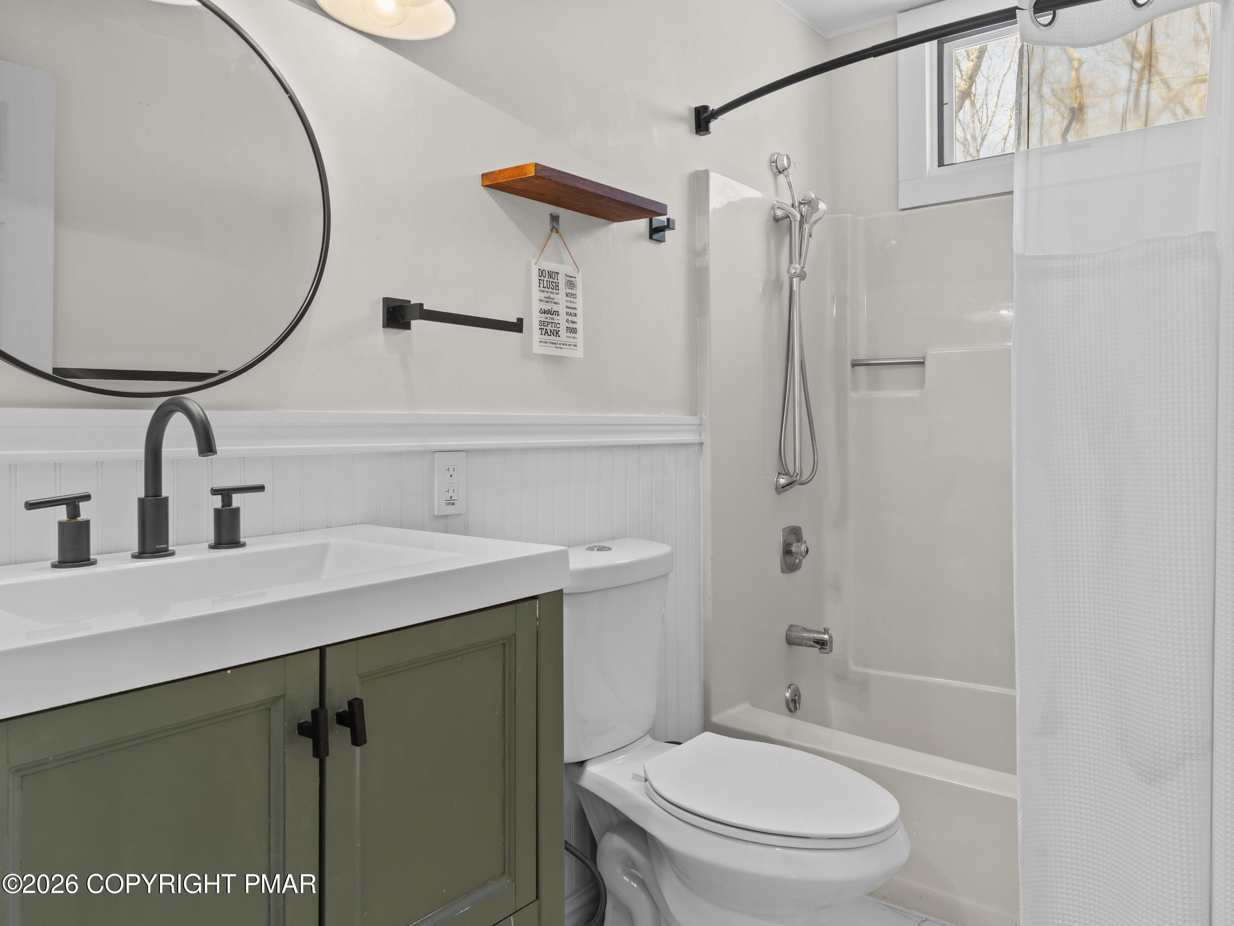 109 Luton Court Bushkill, PA 18324 - Photo 50 of 84 53_109 luton court -51